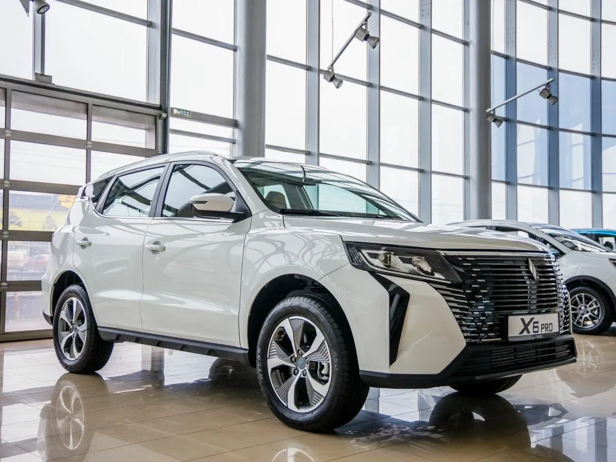 LIVAN X6Pro с автосалона по цене от 1 286 000 рублей